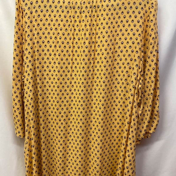 New Croft & Barrow Yellow, black, white V-neck blouse top Sz 1X - Picture 3 of 7